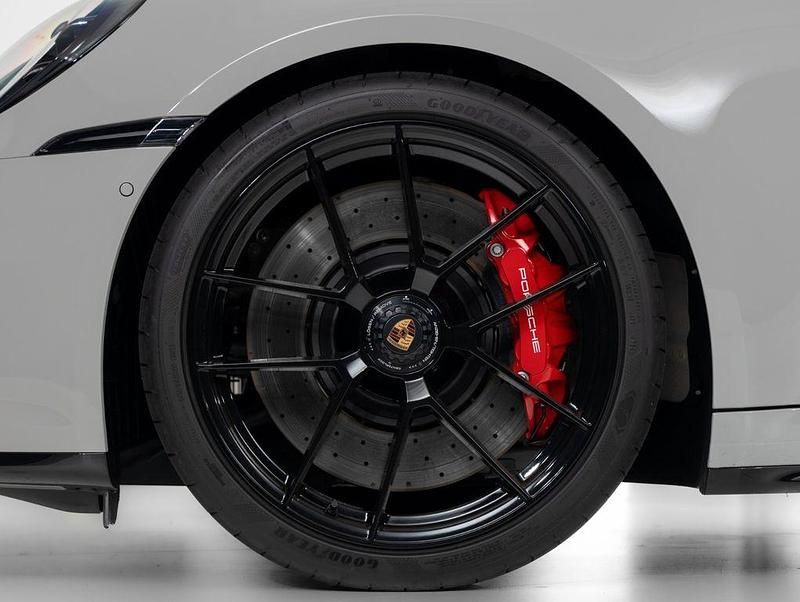 Gebraucht Porsche 911 541 PS (397 kW) 2025 Grau Cabrio