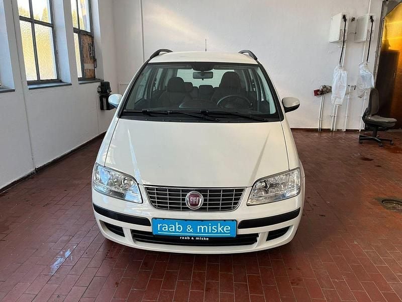Weiß Gebraucht 2012 Fiat Idea Van / Kleinbus | 1.790 € (Guter Preis) - Bild 1/4