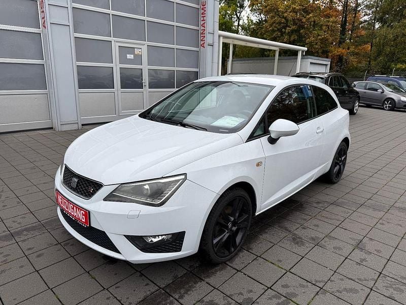 Weiß Gebraucht 2012 Seat Ibiza SC FR Kleinwagen | 2.950 € (Guter Preis) - Bild 1/4