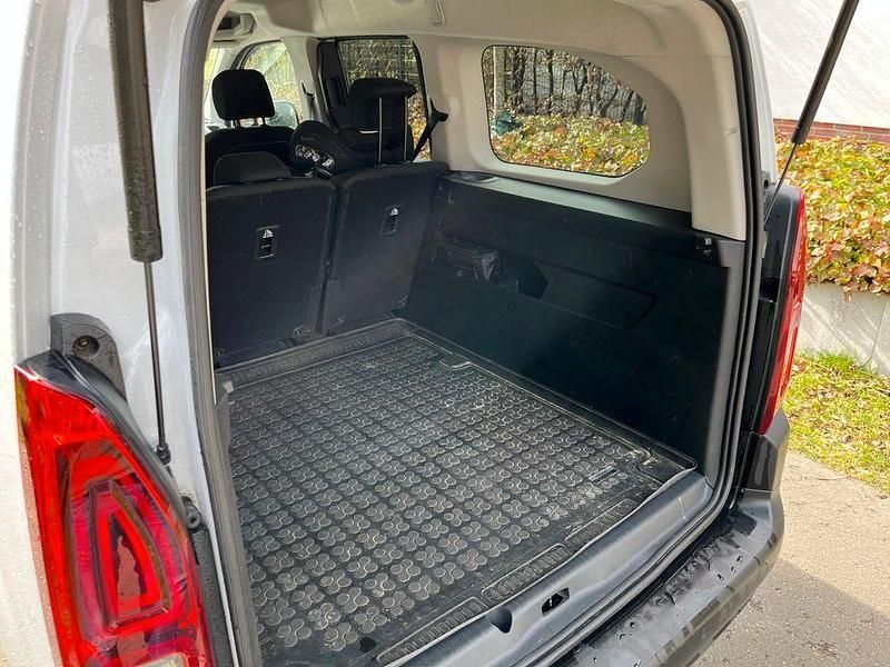 Gebraucht Citroën e-Berlingo Shine 100 kW (136 PS) 2023 Weiß Van / Kleinbus