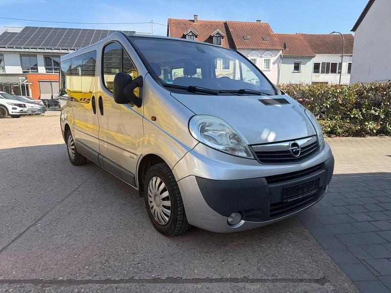 Gebraucht Opel Vivaro 114 PS (83 kW) 2008 Grau Van / Kleinbus