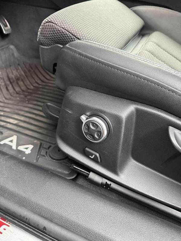 Gebraucht Audi A4 Sport 190 PS (139 kW) 2018 Grau Kombi