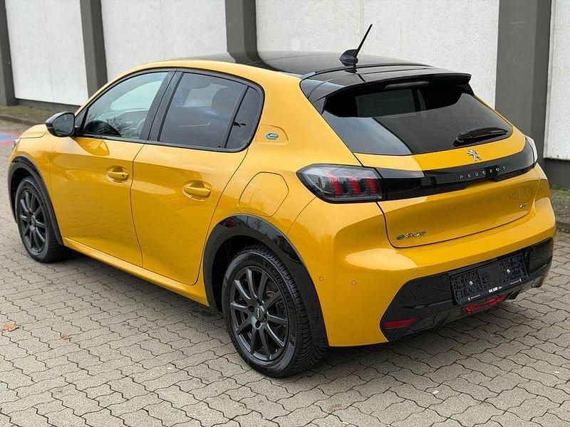 Gebraucht Peugeot e-208 GTi 100 kW (136 PS) 2022 Gelb Kleinwagen