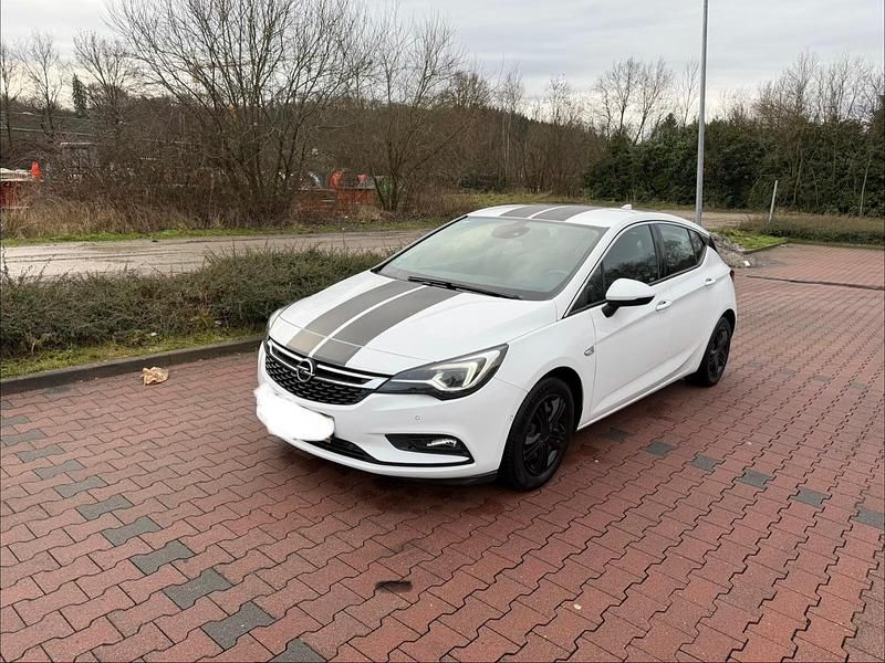 Gebraucht Opel Astra 160 PS (117 kW) 2017 Weiß Limousine