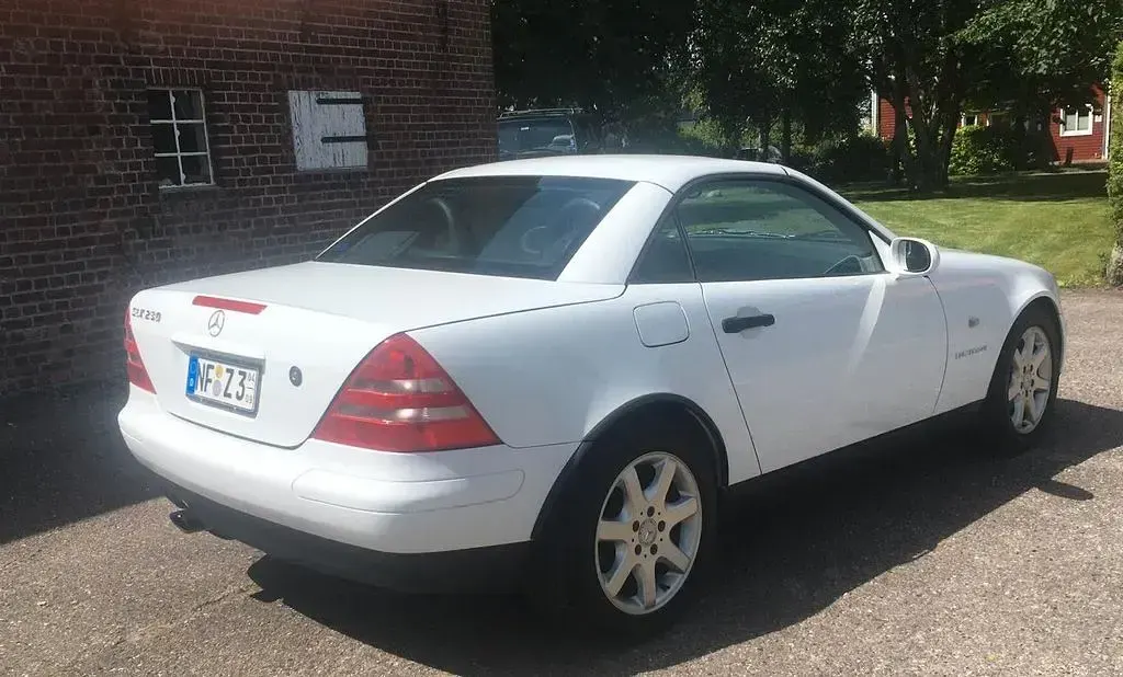 Gebraucht Mercedes SLK230 193 PS (141 kW) 1997 Weiß Cabrio