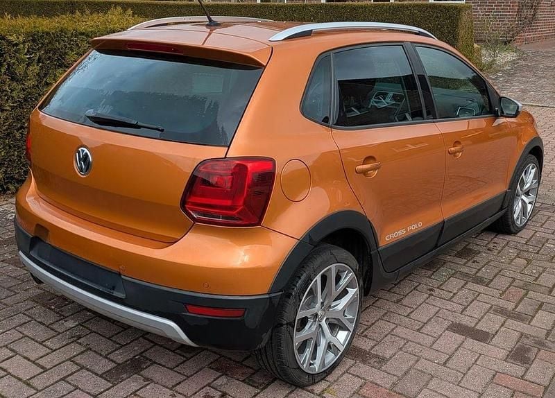 Gebraucht VW Polo Cross 110 PS (80 kW) 2015 Orange Kleinwagen