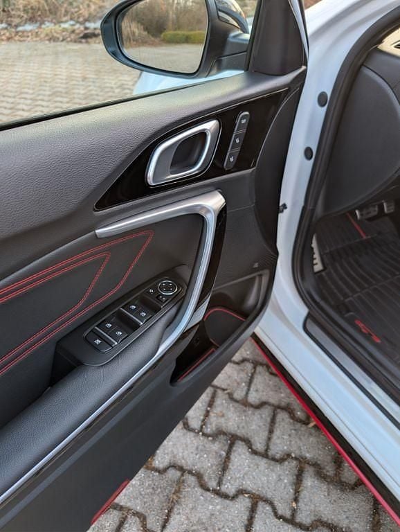 Gebraucht Kia Ceed GT GT 204 PS (150 kW) 2020 Weiß Limousine