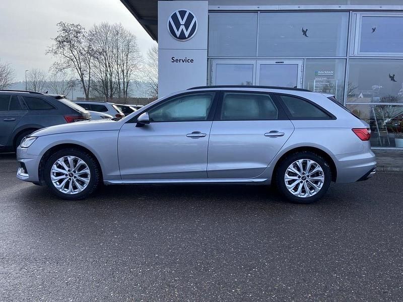 Gebraucht Audi A4 163 PS (119 kW) 2022 Silber Kombi