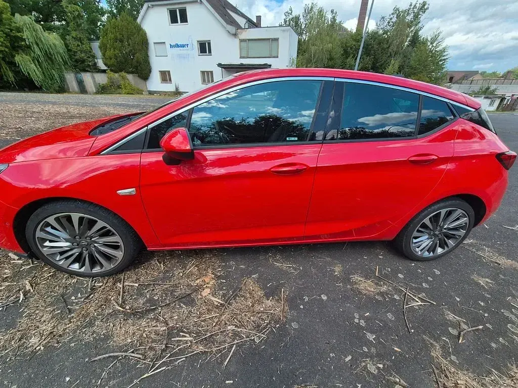 Gebraucht Opel Astra Innovation 150 PS (110 kW) 2015 Rot Limousine