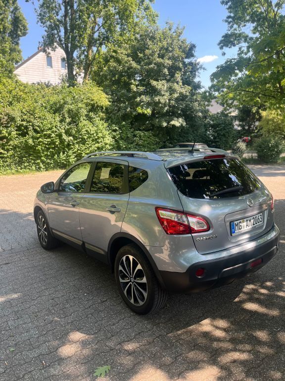 Grau Gebraucht 2012 Nissan Qashqai Acenta SUV | 7.950 € - Bild 1/4