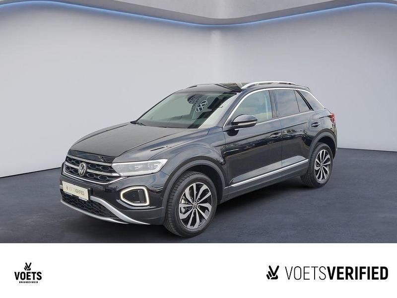 Deep black perleffekt Gebraucht 2025 VW T-Roc Style SUV | 29.980 € (Superpreis) - Bild 1/4