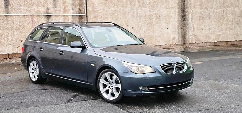 Grau Gebraucht 2008 BMW 525 Kombi | 3.500 € (Superpreis) - Bild 1/4