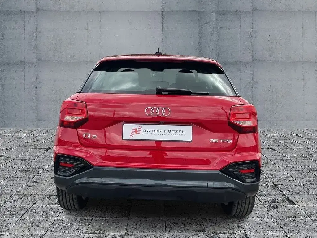 Neu Audi Q2 Advanced 150 PS (110 kW) 2026 Rot SUV