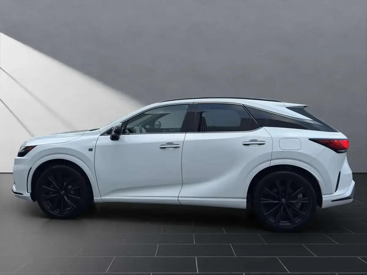 Neu Lexus RX500h Sport Line 371 PS (272 kW) 2025 Weiß SUV