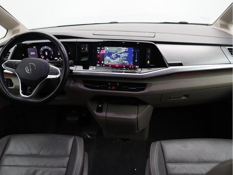 Gebraucht VW Multivan Life 150 PS (110 kW) 2024 Silber Van