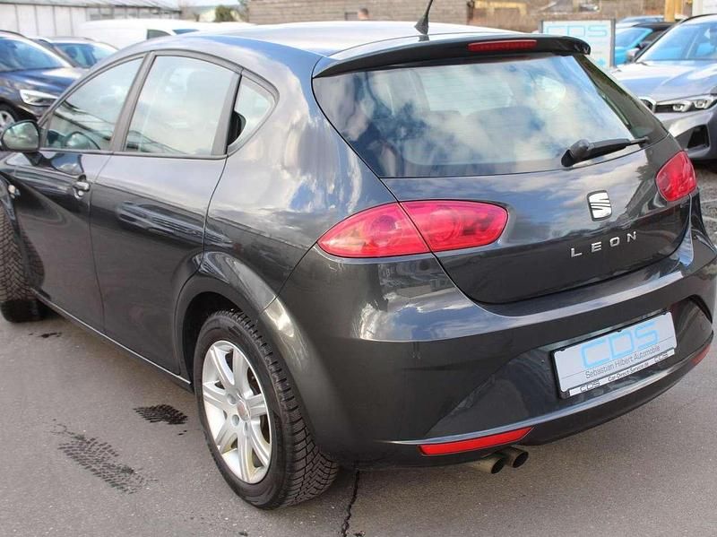 Gebraucht Seat Leon Reference 125 PS (91 kW) 2011 Grau Kleinwagen
