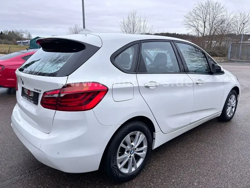 Gebraucht BMW 218 Active Tourer Performance 140 PS (102 kW) 2018 Weiß Van / Kleinbus