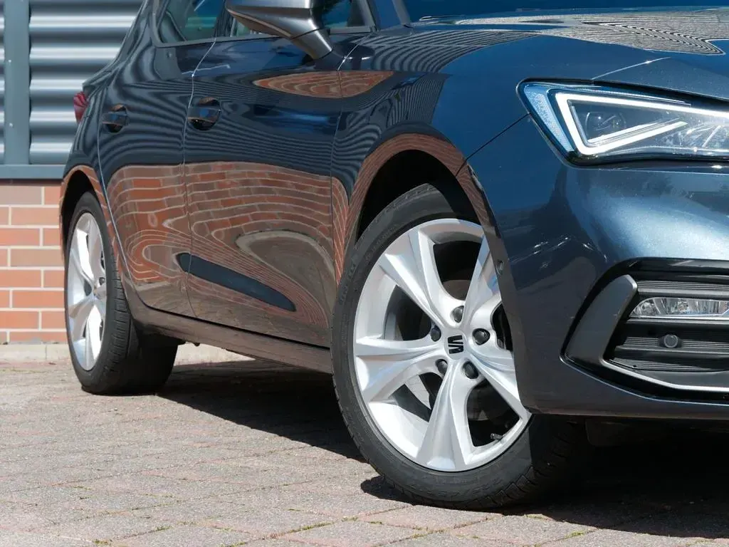 Gebraucht Seat Leon FR 150 PS (110 kW) 2020 Grau Limousine
