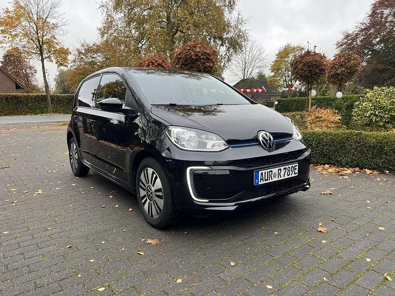 Schwarz Gebraucht 2021 VW e-up! United Kleinwagen | 12.500 € (Guter Preis) - Bild 1/4