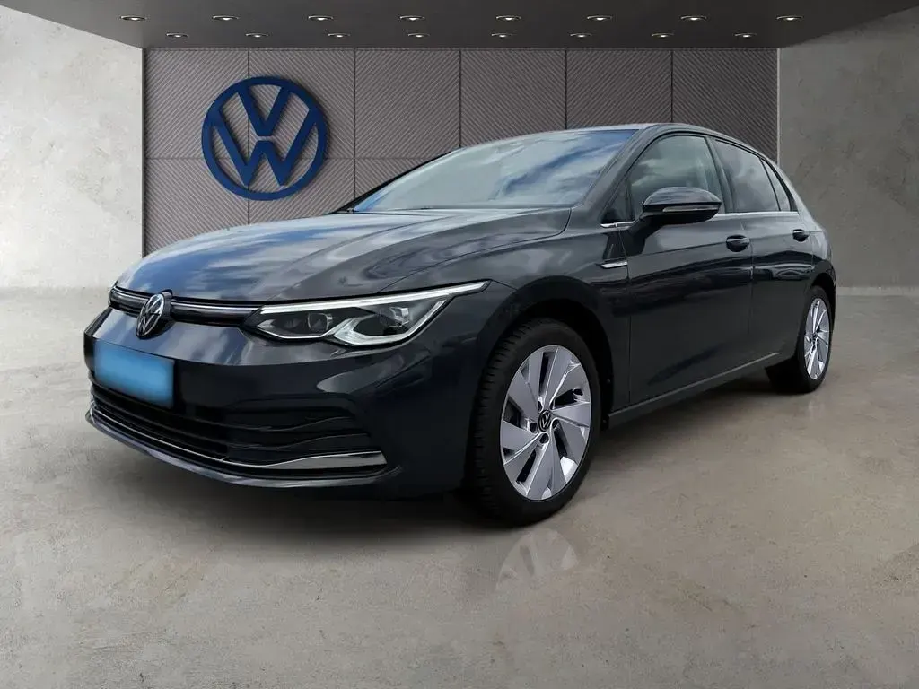 Gebraucht VW Golf VIII Style 150 PS (110 kW) 2024 Grau Limousine