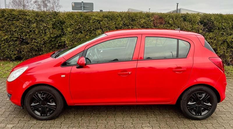 Gebraucht Opel Corsa 80 PS (58 kW) 2009 Rot Kleinwagen