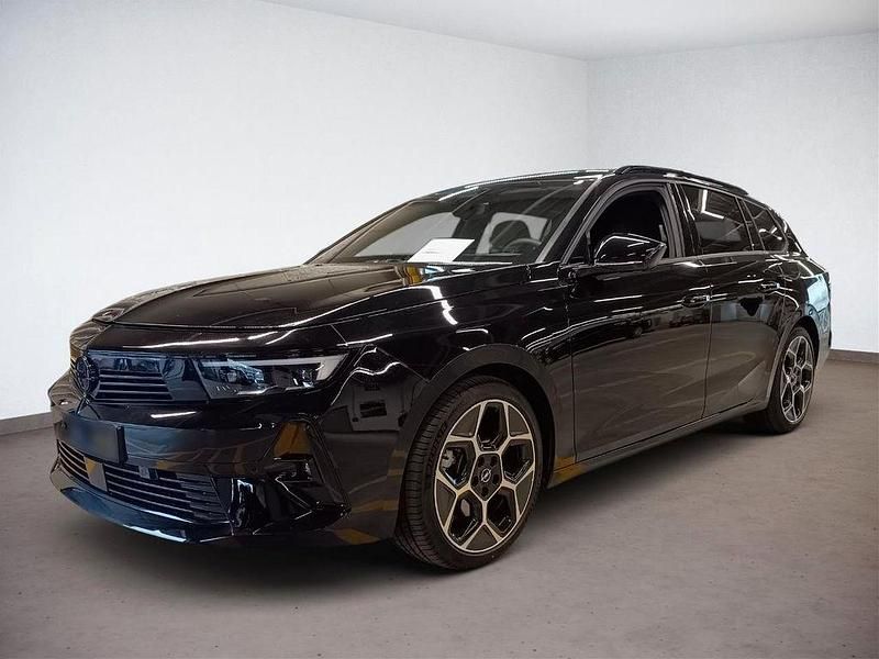 Gebraucht Opel Astra Ultimate 131 PS (96 kW) 2024 Schwarz Kombi
