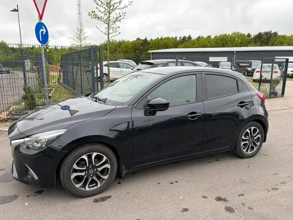 Gebraucht Mazda 2 Center-Line 90 PS (66 kW) 2018 Schwarz Limousine