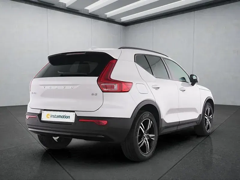 Gebraucht Volvo XC40 Plus 163 PS (119 kW) 2025 Weiß SUV