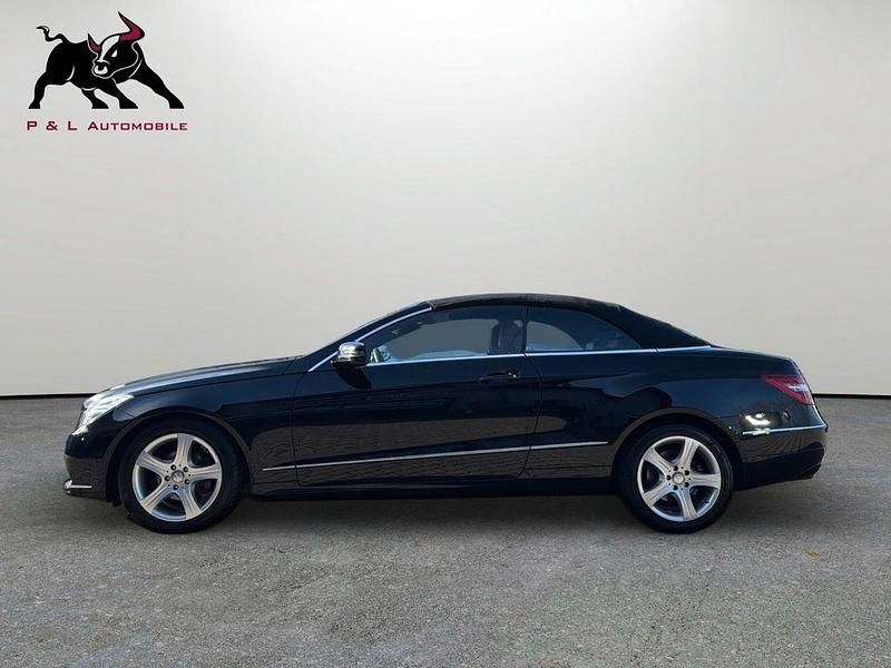 Gebraucht Mercedes E220 170 PS (125 kW) 2013 Schwarz Cabrio