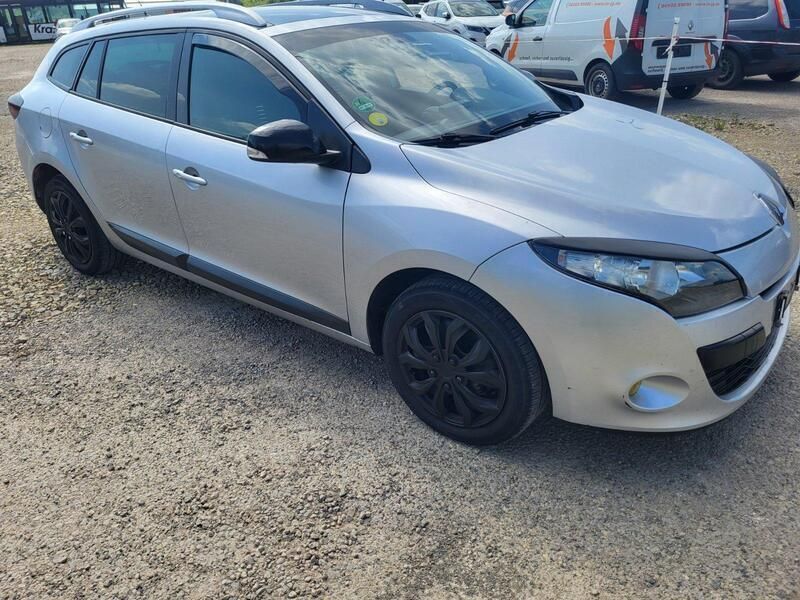 Silber Gebraucht 2011 Renault Mégane III Kombi | 2.200 € (Superpreis) - Bild 1/4