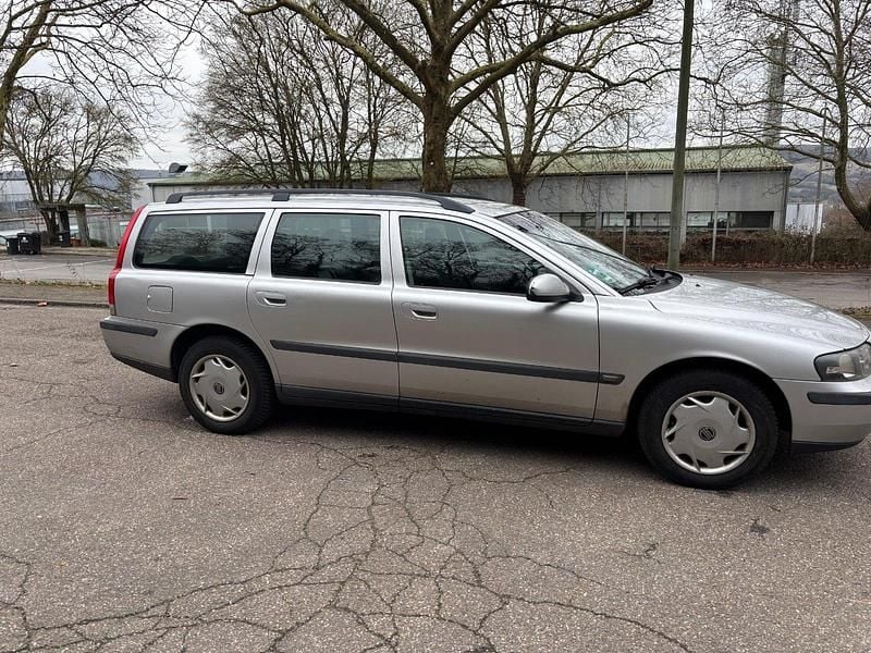 Gebraucht Volvo V70 140 PS (102 kW) 2000 Silber Kombi