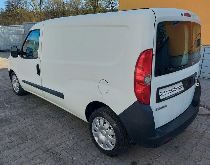 Gebraucht Opel Combo 105 PS (77 kW) 2013 Weiß Van / Kleinbus