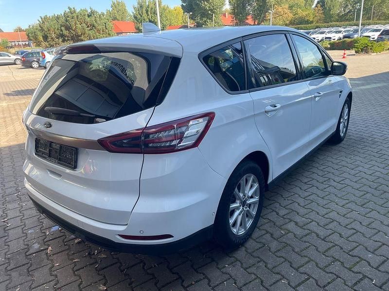 Gebraucht Ford S-MAX S 150 PS (110 kW) 2020 Weiß Van / Kleinbus