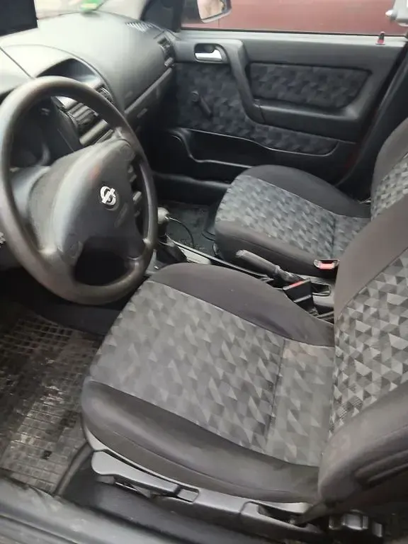 Gebraucht Opel Astra 101 PS (74 kW) 1998 Rot Limousine