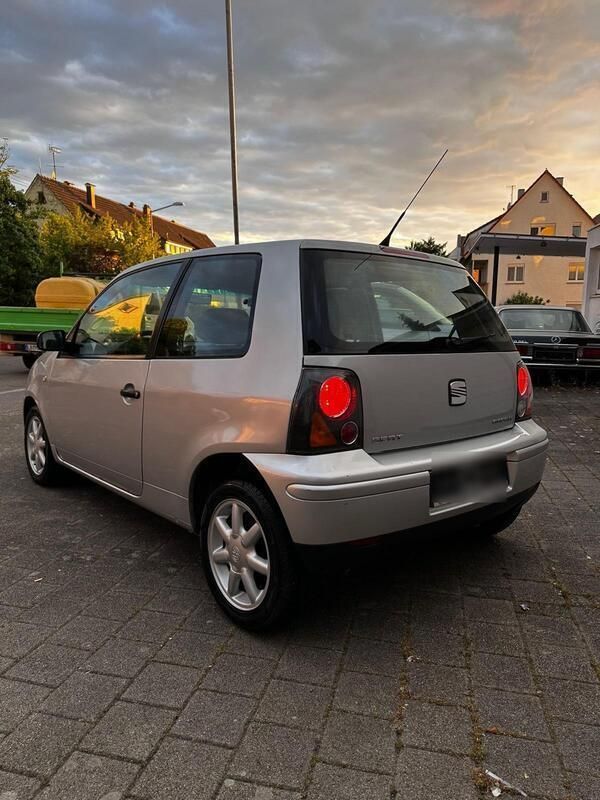 Silber Gebraucht 2004 Seat Arosa Kleinwagen | 1.500 € (Etwas zu teuer) - Bild 1/4
