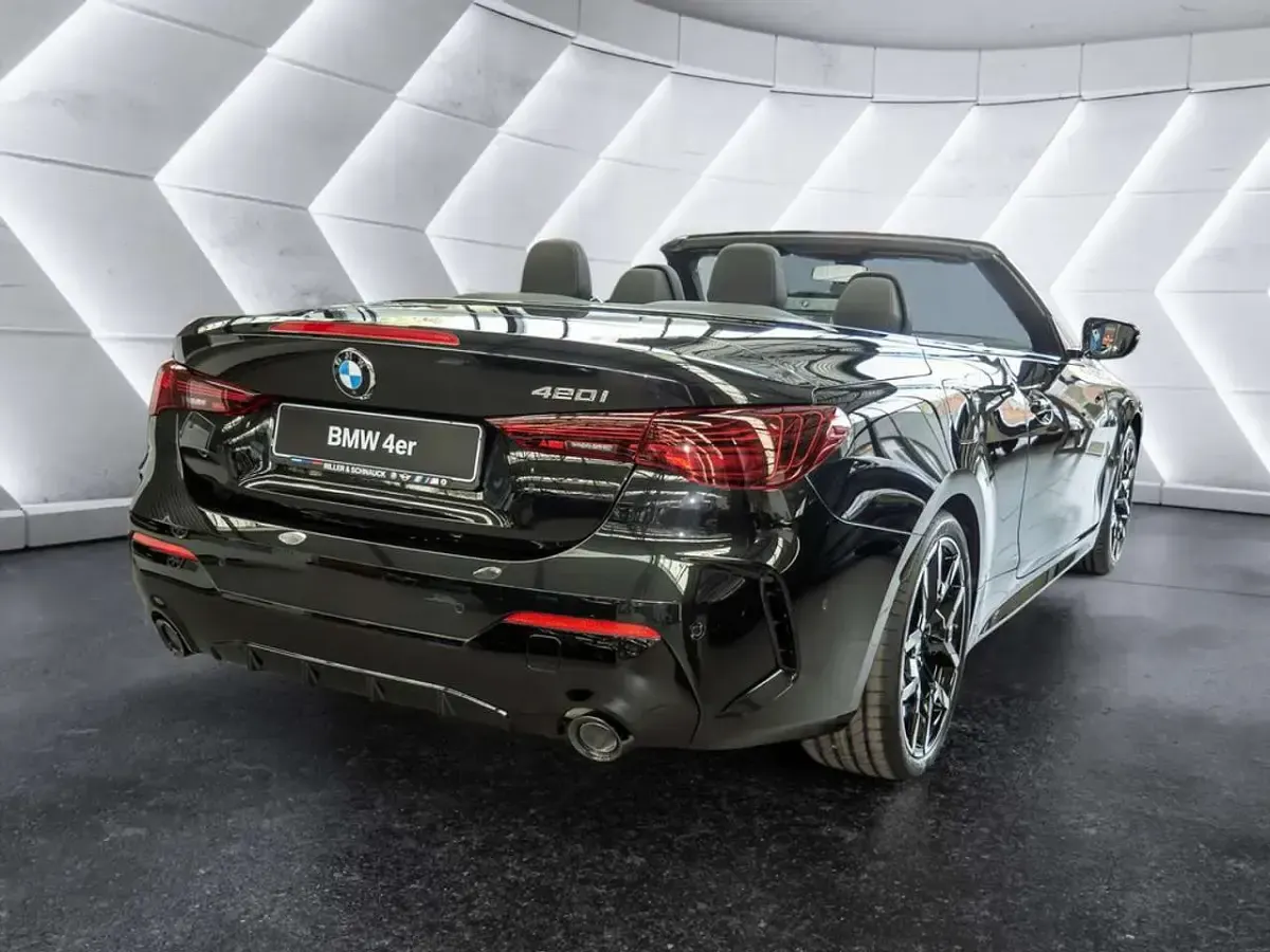 Neu BMW 420 Cabriolet M Sport 184 PS (135 kW) 2025 Black sapphire Cabrio