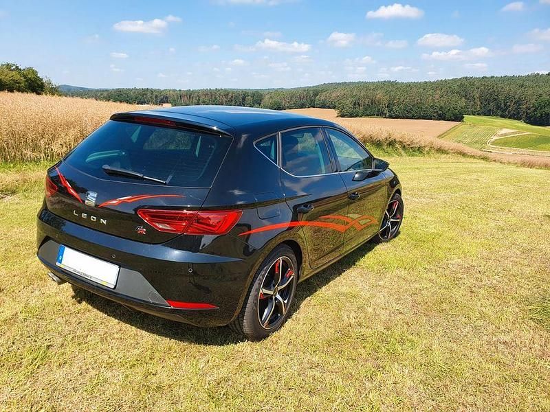 Gebraucht Seat Leon FR 184 PS (135 kW) 2019 Schwarz Limousine