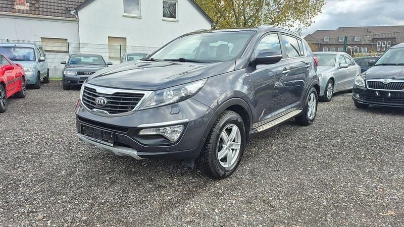 Grau Gebraucht 2014 Kia Sportage SUV | 10.990 € (Guter Preis) - Bild 1/4
