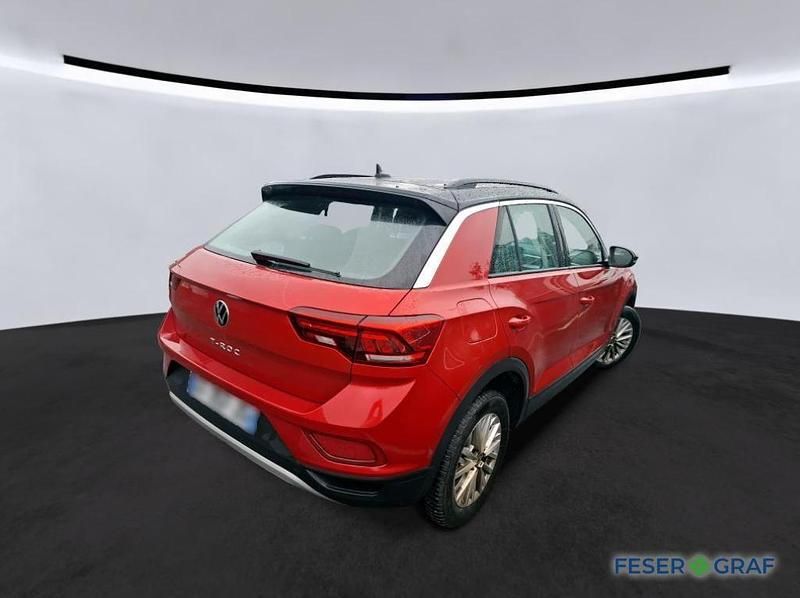 Gebraucht VW T-Roc Life 116 PS (85 kW) 2023 Kings red metallic SUV