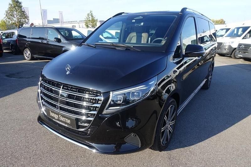 Gebraucht Mercedes V300 Exclusive 237 PS (174 kW) 2025 Obsidianschwarz metallic Van / Kleinbus