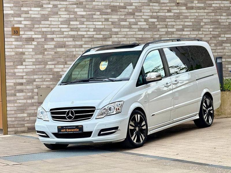 Weiß Gebraucht 2014 Mercedes Viano Edition Van / Kleinbus | 25.990 € (Teuer) - Bild 1/4