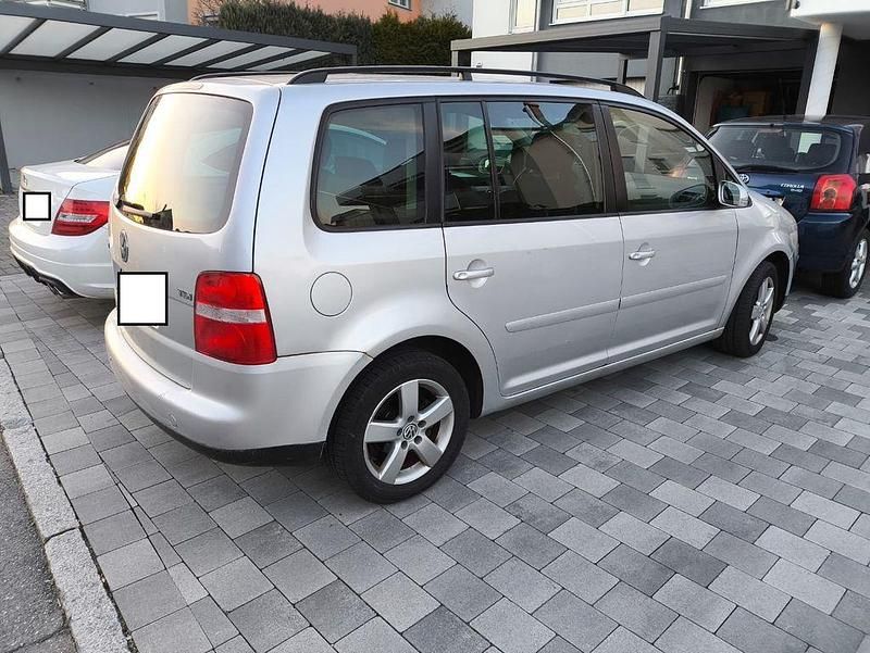 Gebraucht VW Touran 105 PS (77 kW) 2005 Silber Van / Kleinbus
