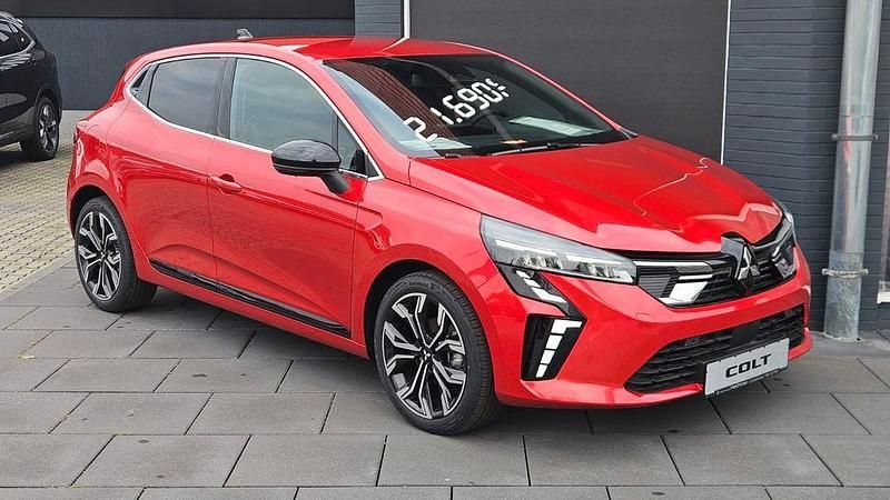 Neu Mitsubishi Colt Select 91 PS (66 kW) 2025 Rot Limousine