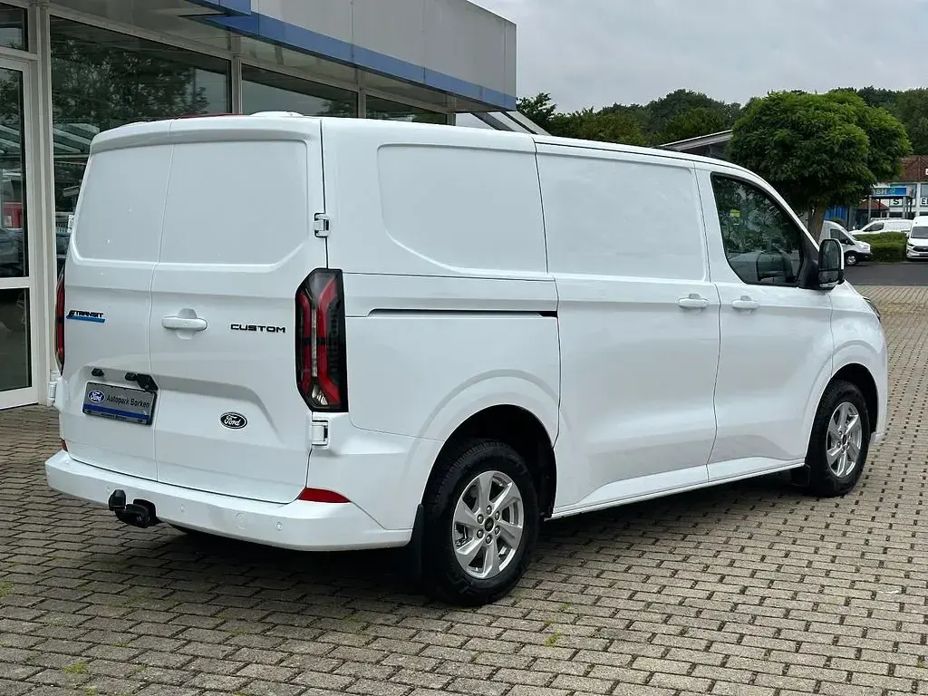 Neu Ford Transit Limited 100 kW (136 PS) 2026 Frostweiß Van / Kleinbus