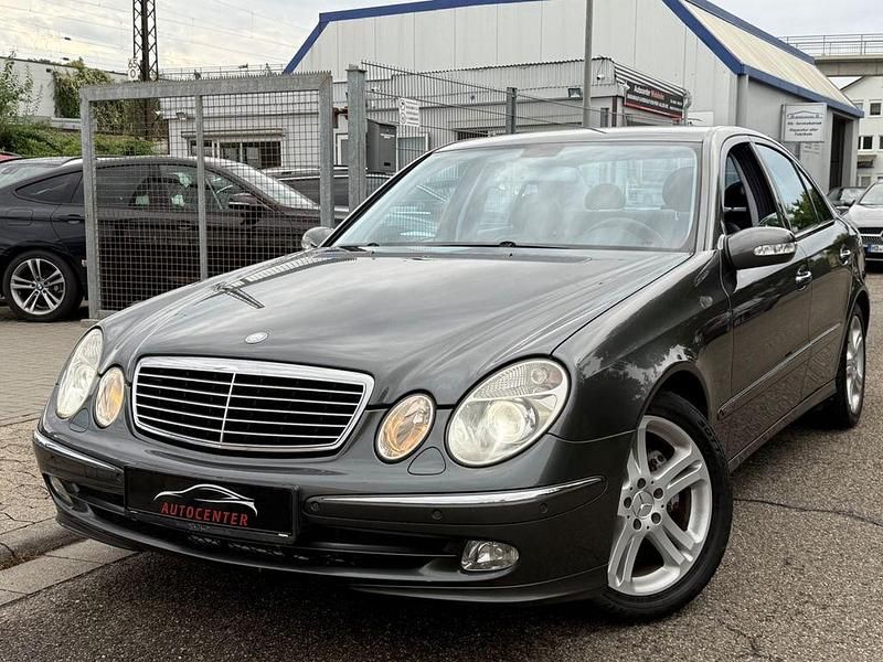 Grün Gebraucht 2003 Mercedes E500 Exclusive Limousine | 7.900 € (Fairer Preis) - Bild 1/4