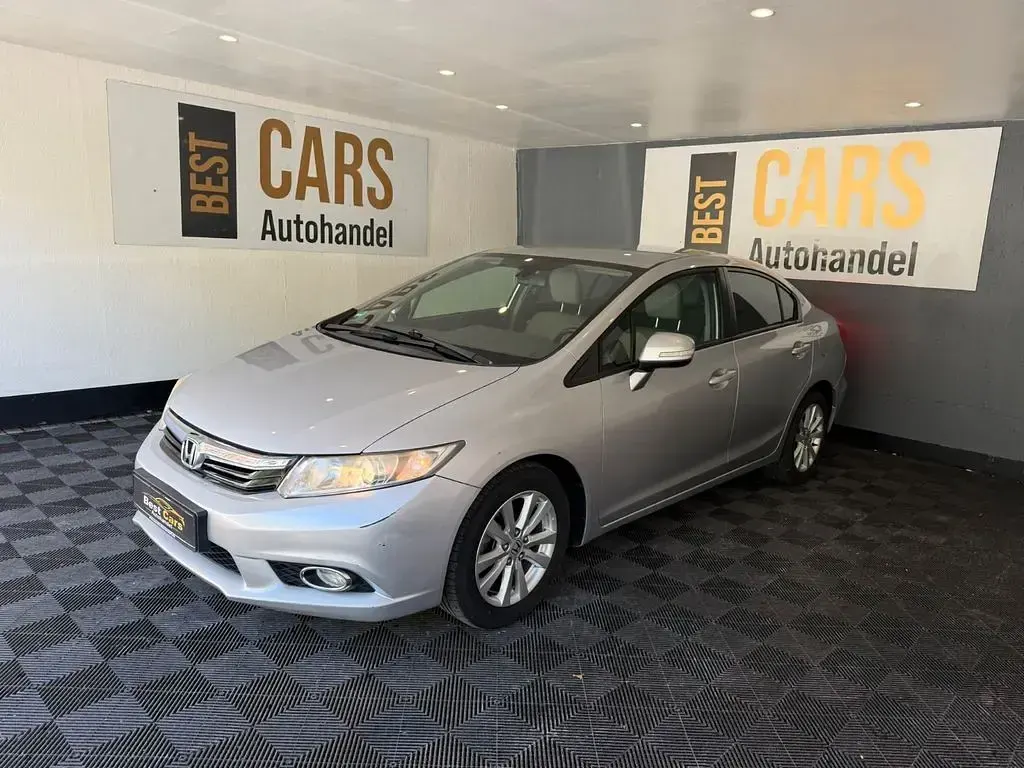 Gebraucht Honda Civic 141 PS (103 kW) 2013 Silber Limousine