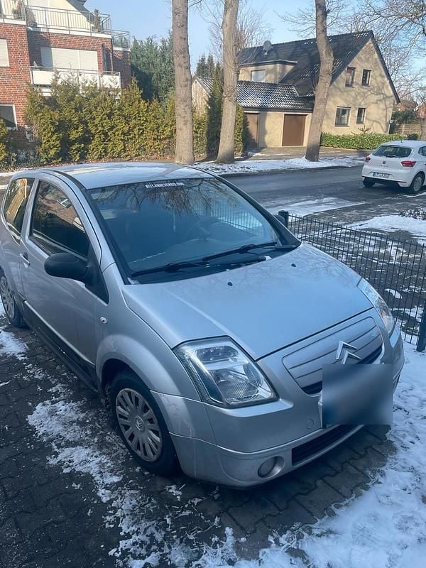 Silber Gebraucht 2006 Citroën C2 Kleinwagen | 400 € - Bild 1/4