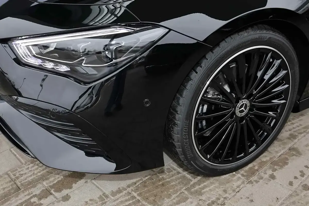 Gebraucht Mercedes CLA200 AMG 163 PS (119 kW) 2026 Unilack nachtschwarz Coupé