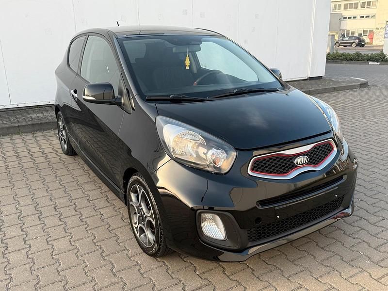 Usado Kia Picanto 85 HP (62 kW) 2012 Preto Citadino