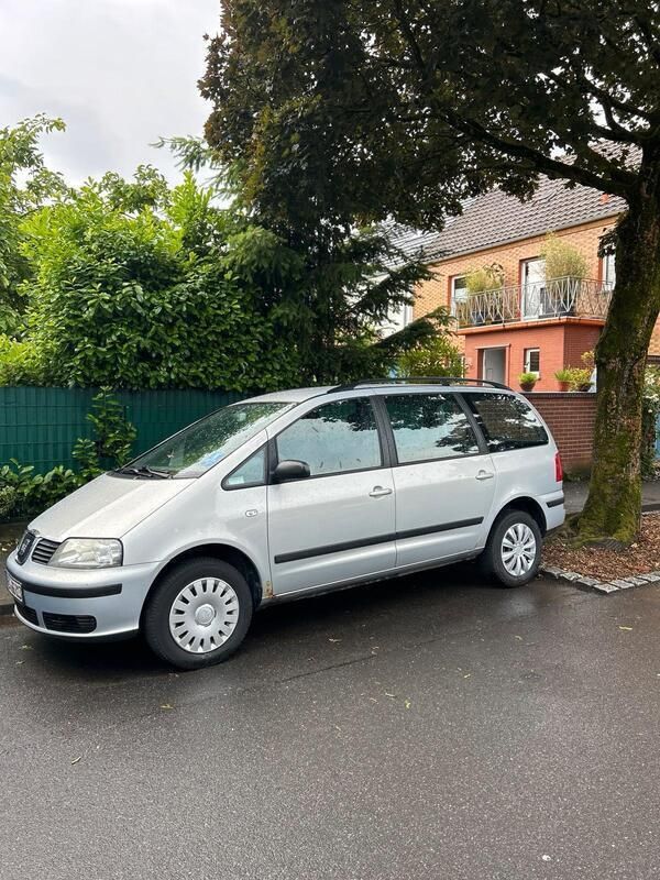 Silber Gebraucht 2001 Seat Alhambra Van / Kleinbus | 950 € - Bild 1/4